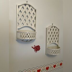 Burwood Wall Hangings, 2 Basket Weave Sconces
